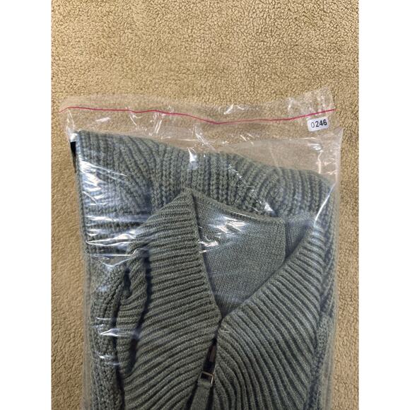 LL Bean, Women's Thick Knit Full Zip Cardigan Sweater. Sage Green, Size: Large - Picture 8 of 8